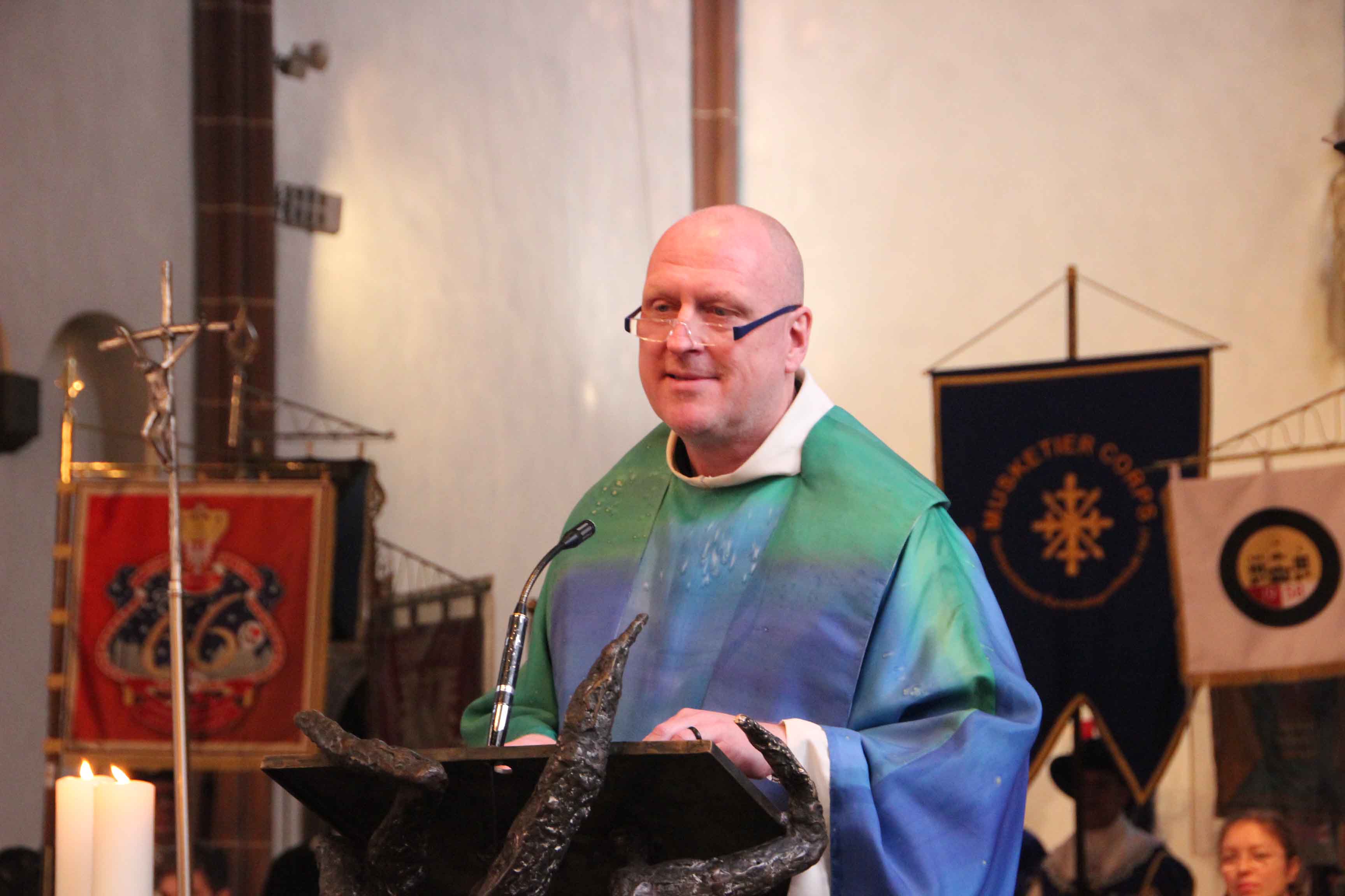 Liebfrauenkirche. N�rrischer Gottesdienst mit Pfarrer Christopherus 2015< >