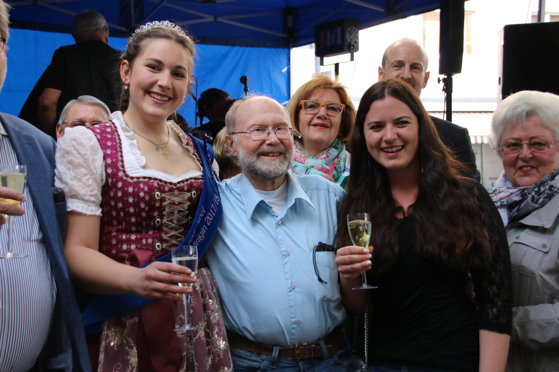 Bornheimer Weinfest. Fotos in Feste & Feiern< >