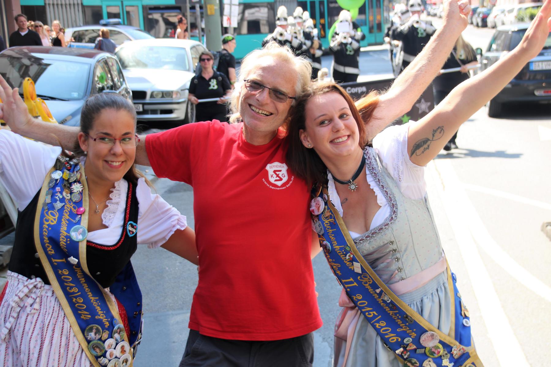 Aus Freundschaft stelle ich auch die Sachsenhuser hier ein.< > 2018-08-18   20. Sachsenhuser Brunnenfest mit Bern. Kerbegesellschaft < >