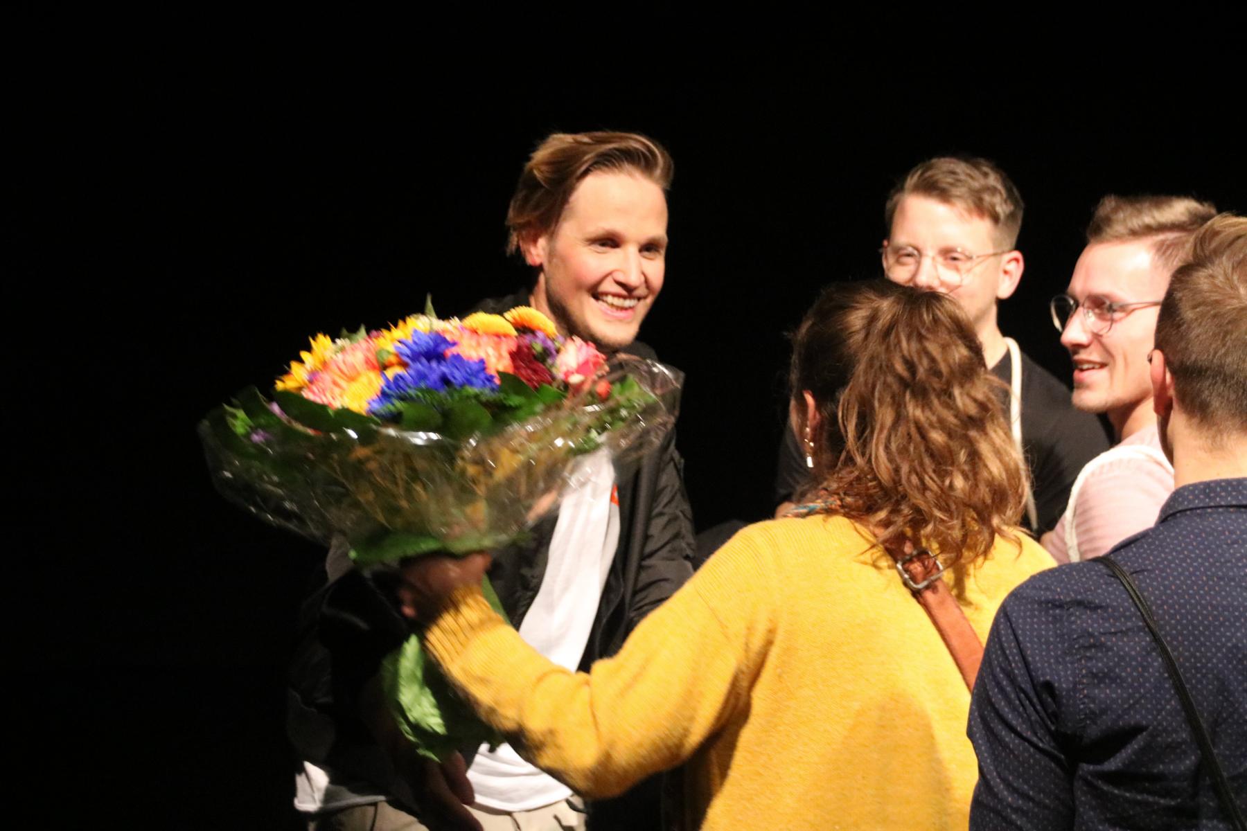 Reingeknipst. Timo, Timo Timo< >FOTOS: 2019-11-05 Timo u. Maja Gallustheater< > 