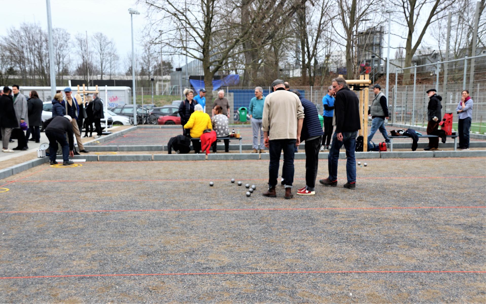  Eroeffnung des Boule Platzes der  Bornheim Boules am FSV-Stadion. FOTOS: < >< > 2023-03-17 Eroeffnung Bouleplatz der Bornheim Bloules am FSV Stadion< >