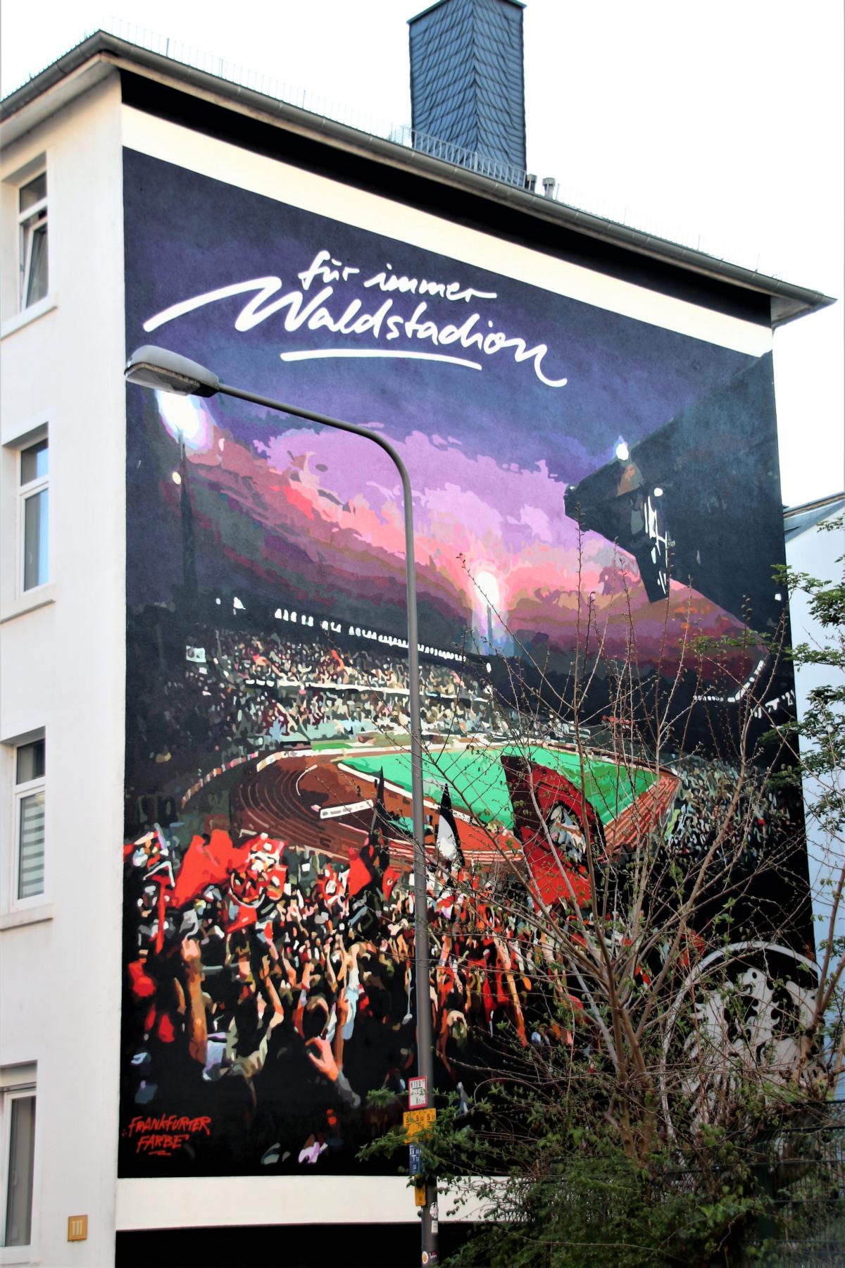  Fuer immer Waldstadion. < >