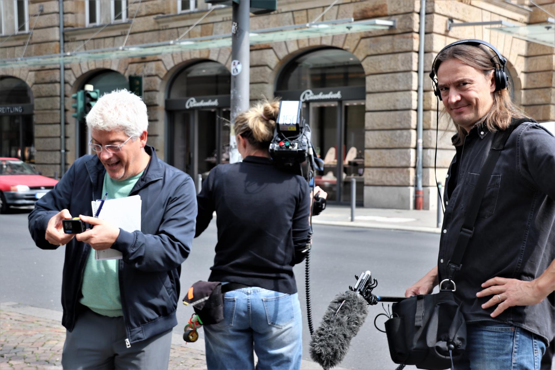  LEUTE LEUTE LEUTE, FOTOS:    < > 2023-08-17 - 2. Sept. LEUTE LEUTE LEUTE < > < > 