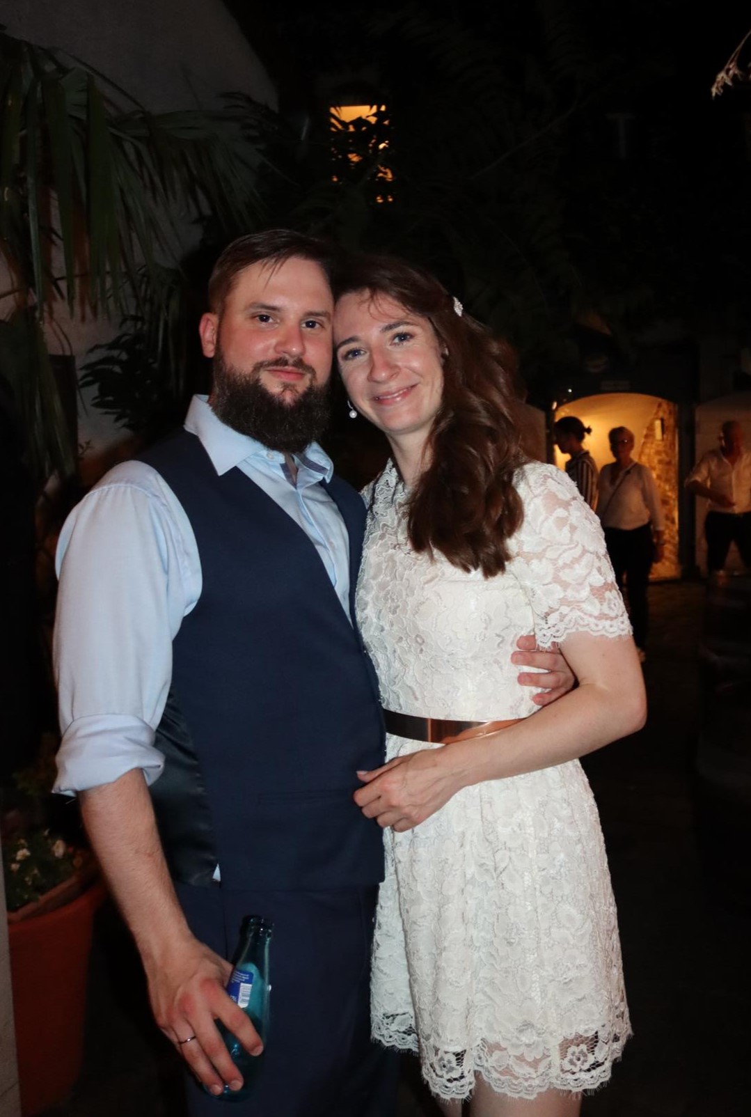  LEUTE LEUTE LEUTE. FOTOS:    < >< >  2024-06-29 Hochzeit beim Dünker  < >  