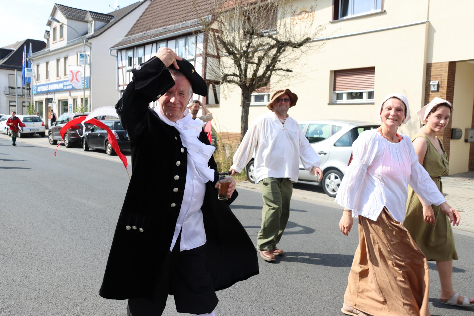 Berger Markt mit Umzug.  FOTOS: < >< >  2024-09-02 Berger Markt mit Umzug< >