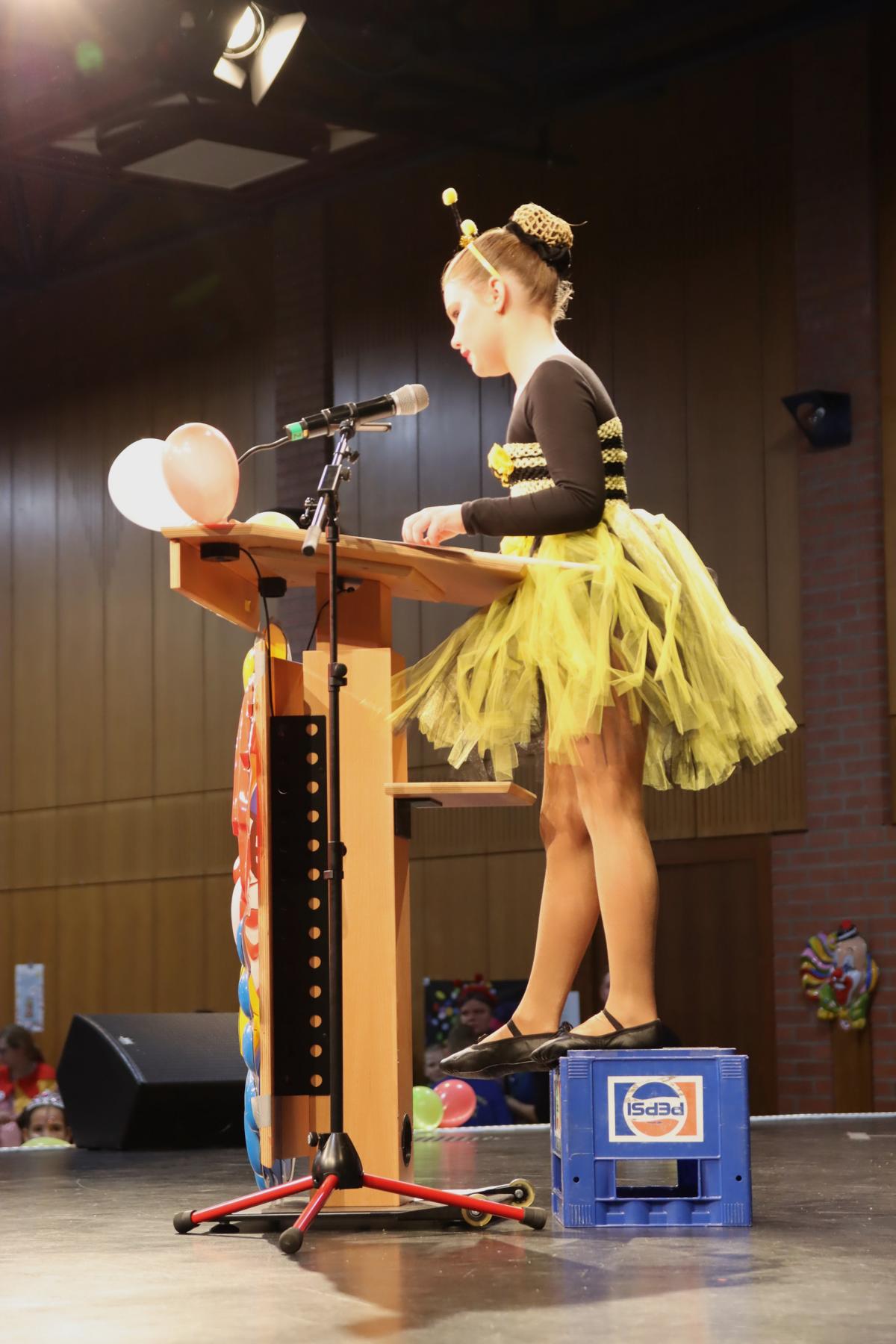  FASTNACHT - Kinder- u. Jugendsitzung, Bornheim.  FOTOS in: < >< >  Kinder- Jugend, Garden < > < > 